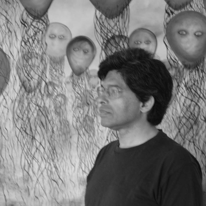 Aristides Meneses, pintor en la galería zet