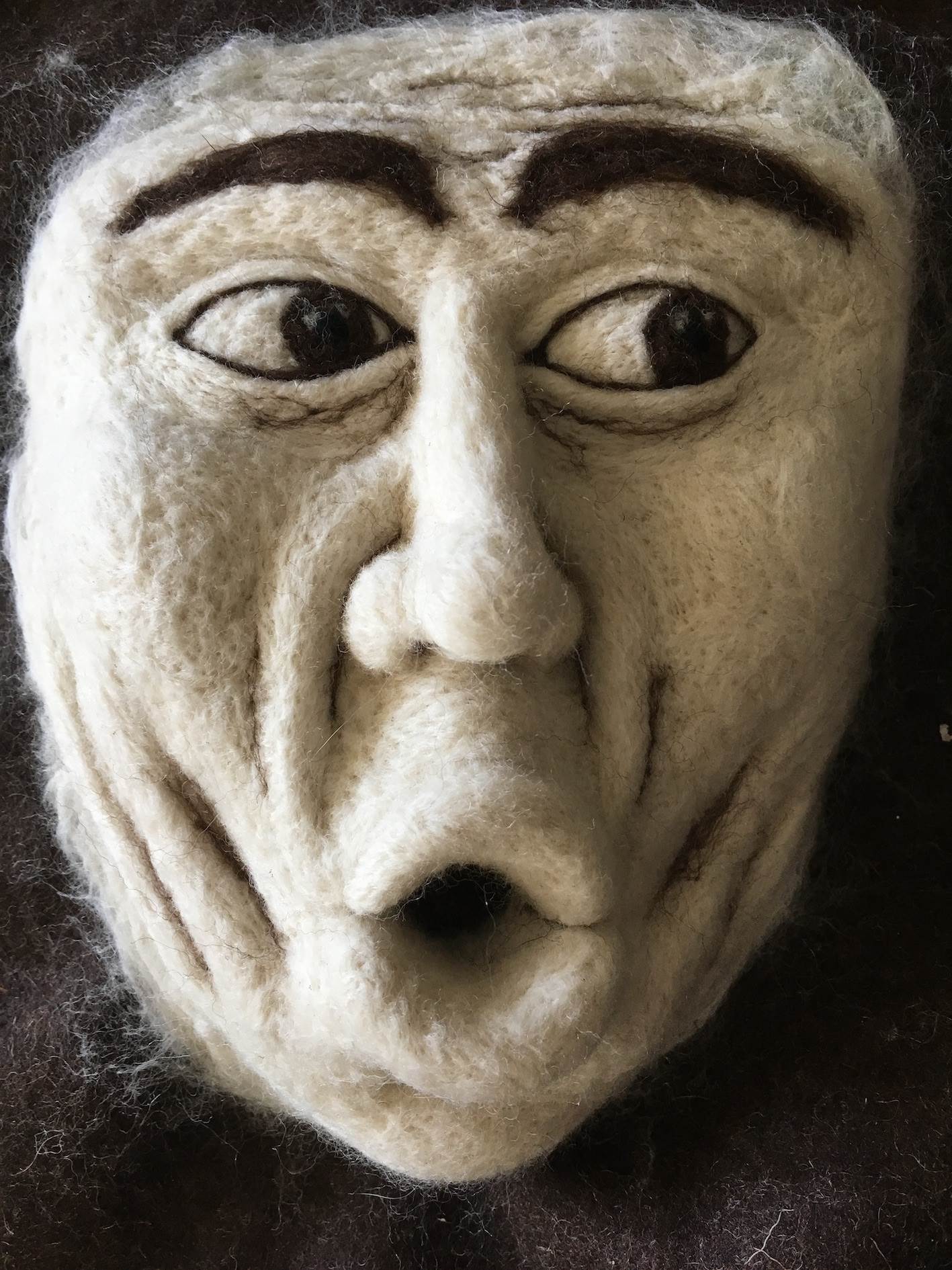 Máscara feltro #2, original   Sculpture par António  Jorge