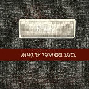 Fawlty Tower 2022 - "No Signal", original Hombre Cosa análoga Fotografía de Hua  Huang